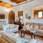 Guesthost - Timeless 19th-century With Private Pool Oasis Villa *