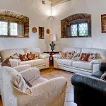 Guesthost - Timeless 19th-century With Private Pool Oasis *