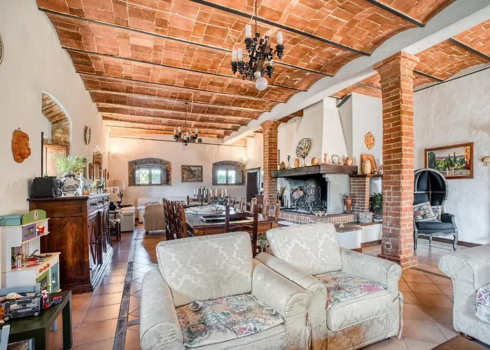 Timeless 19th-century With Private Pool Oasis