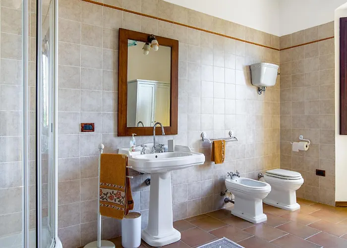 Timeless 19th-century With Private Pool Oasis