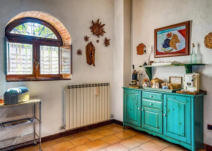 Timeless 19th-century With Private Pool Oasis