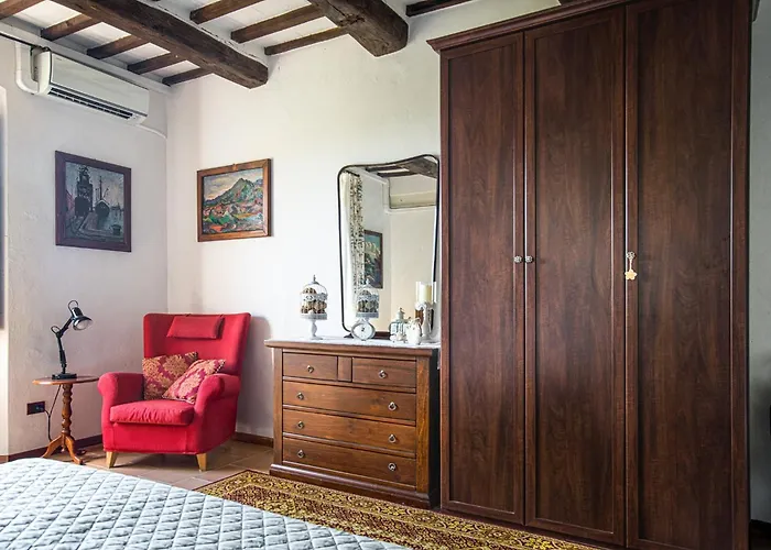 Villa Timeless 19th-century With Private Pool Oasis